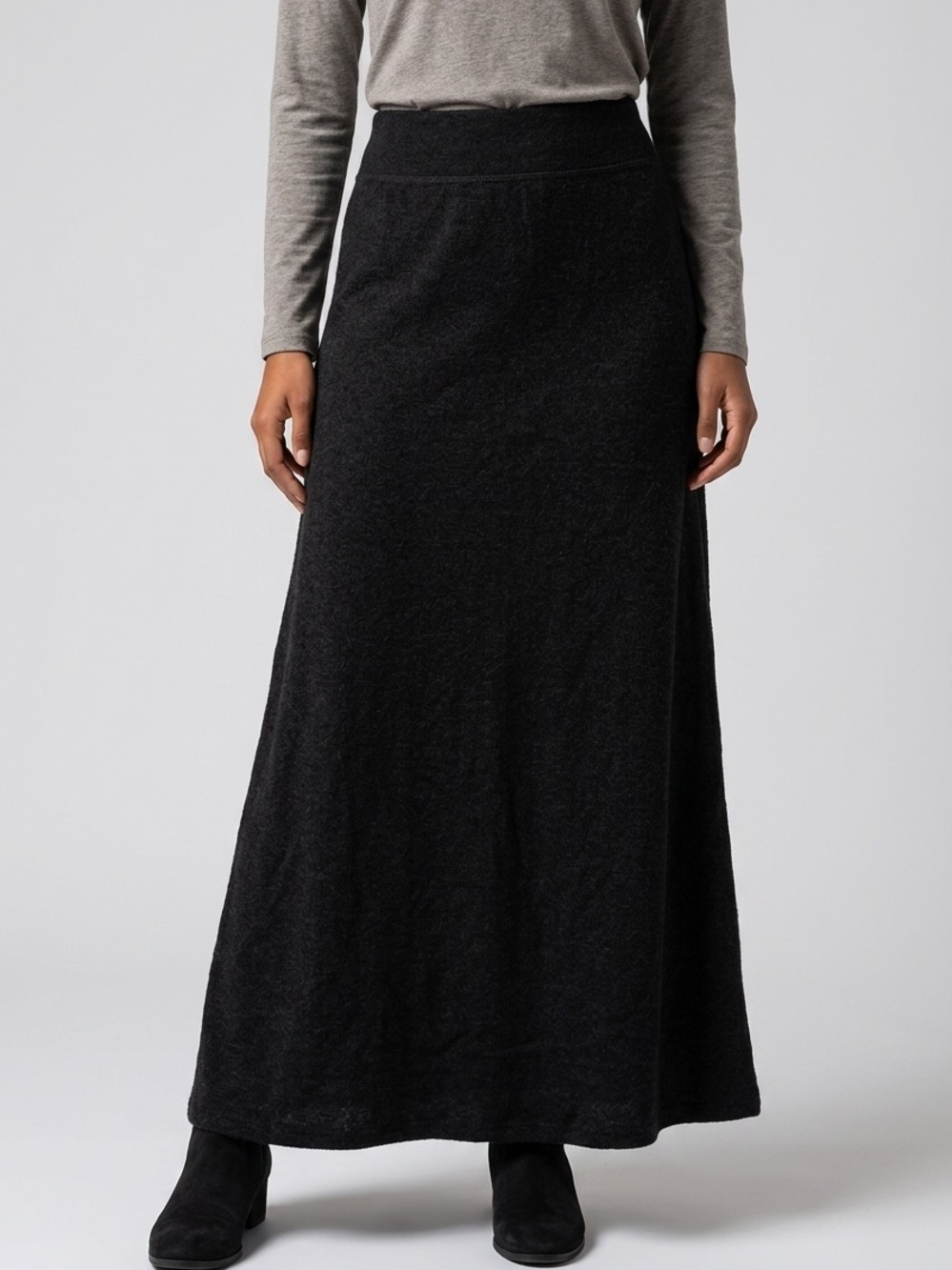 cut loose Black Linen Maxi Skirt with A-Line Silhouette (L)
